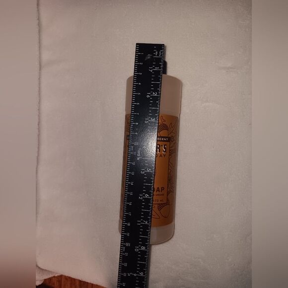 Mrs. Meyers Clean Day Limited Scent Edition Acorn Spice Dish Soap 16 oz NWOT - Picture 4 of 7